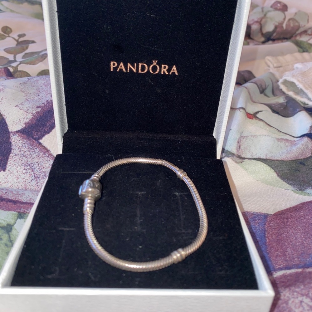 pandora bracelet
